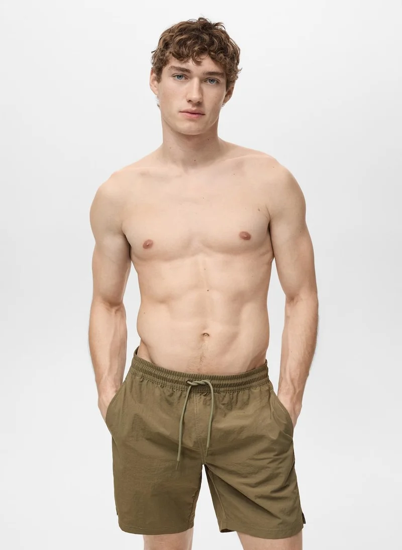 مانجو مان شورت برباط أساسي